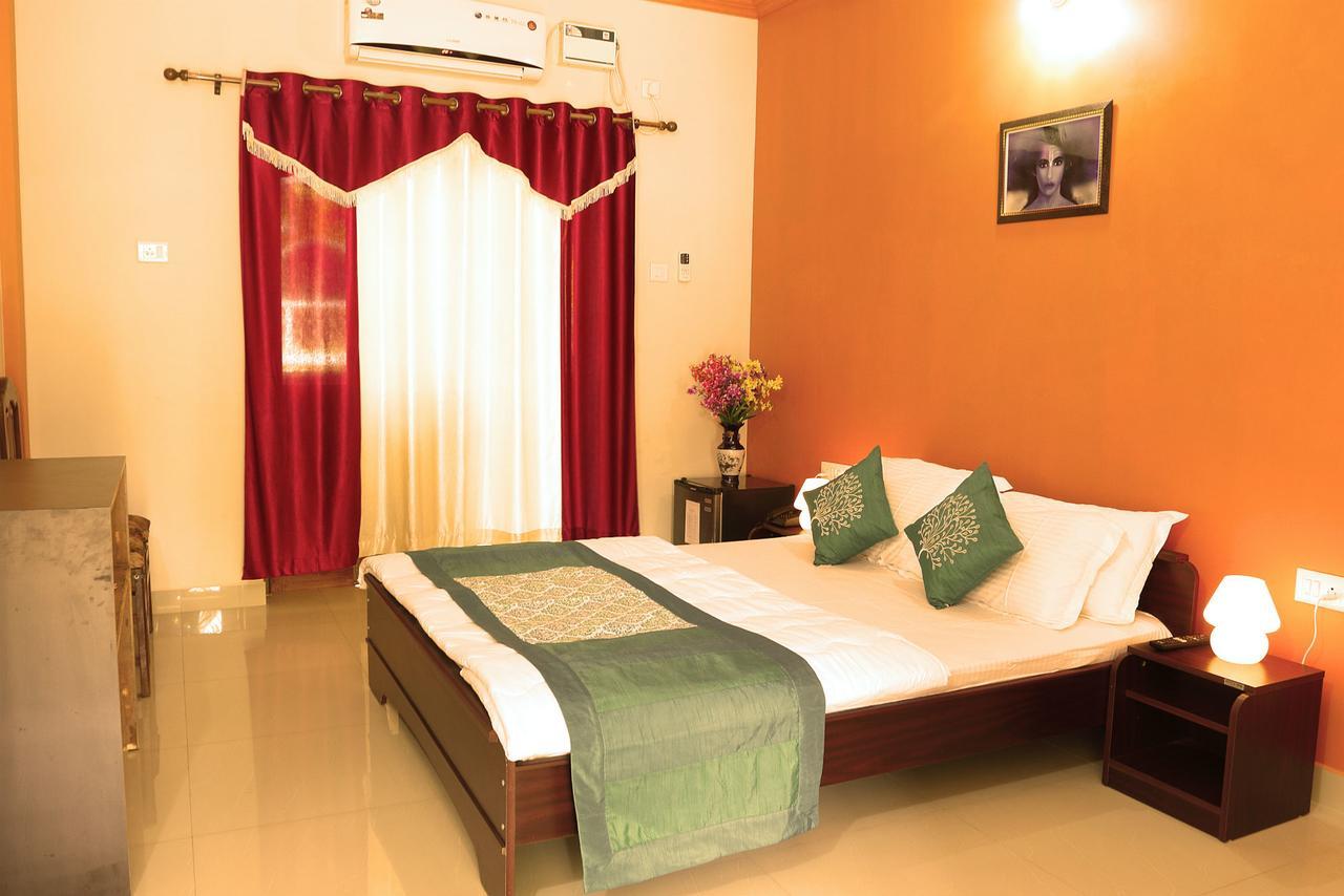 Dreams Palm Beach Resort Calangute Ngoại thất bức ảnh