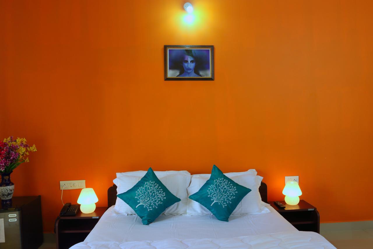 Dreams Palm Beach Resort Calangute Ngoại thất bức ảnh